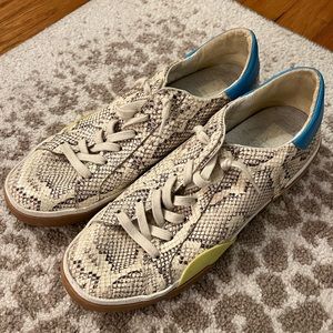 EUC Women’s Dolce Vita Sneakers size 9